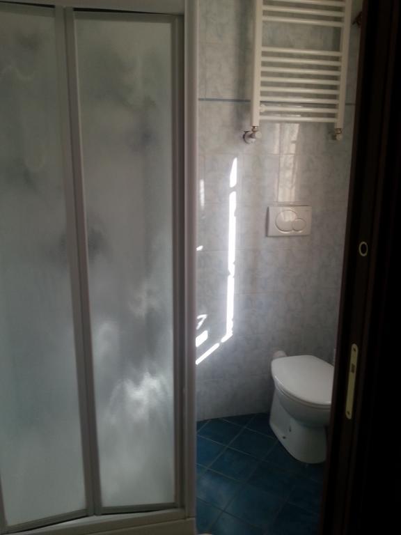 Bed And Breakfast Linate Peschiera Borromeo Ruang foto